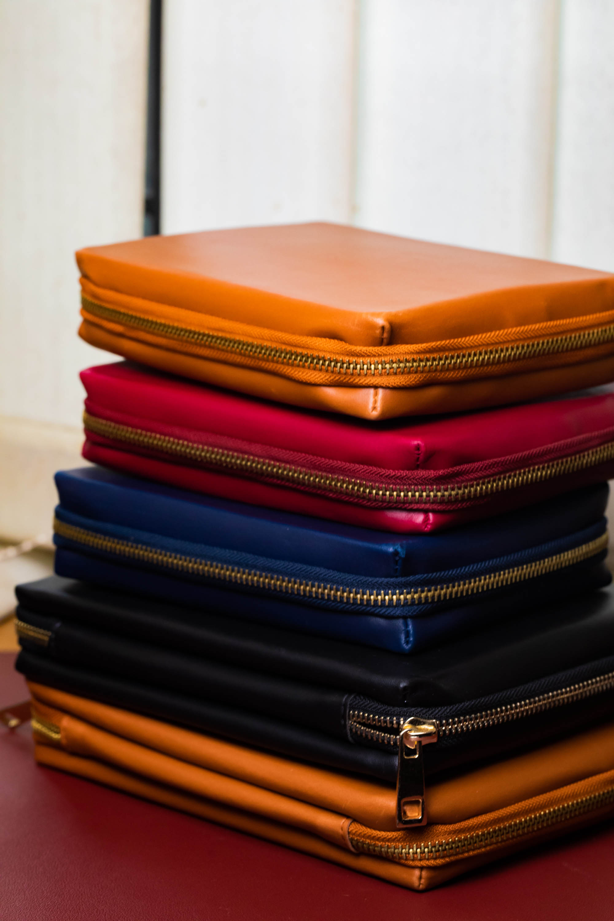 Unknowns Navigator Tech Organizer | Premium Vegan Leather Gadget Pouch for Cables, Charger, Power Bank, and Travel Accessories (Supreme) (Brown)