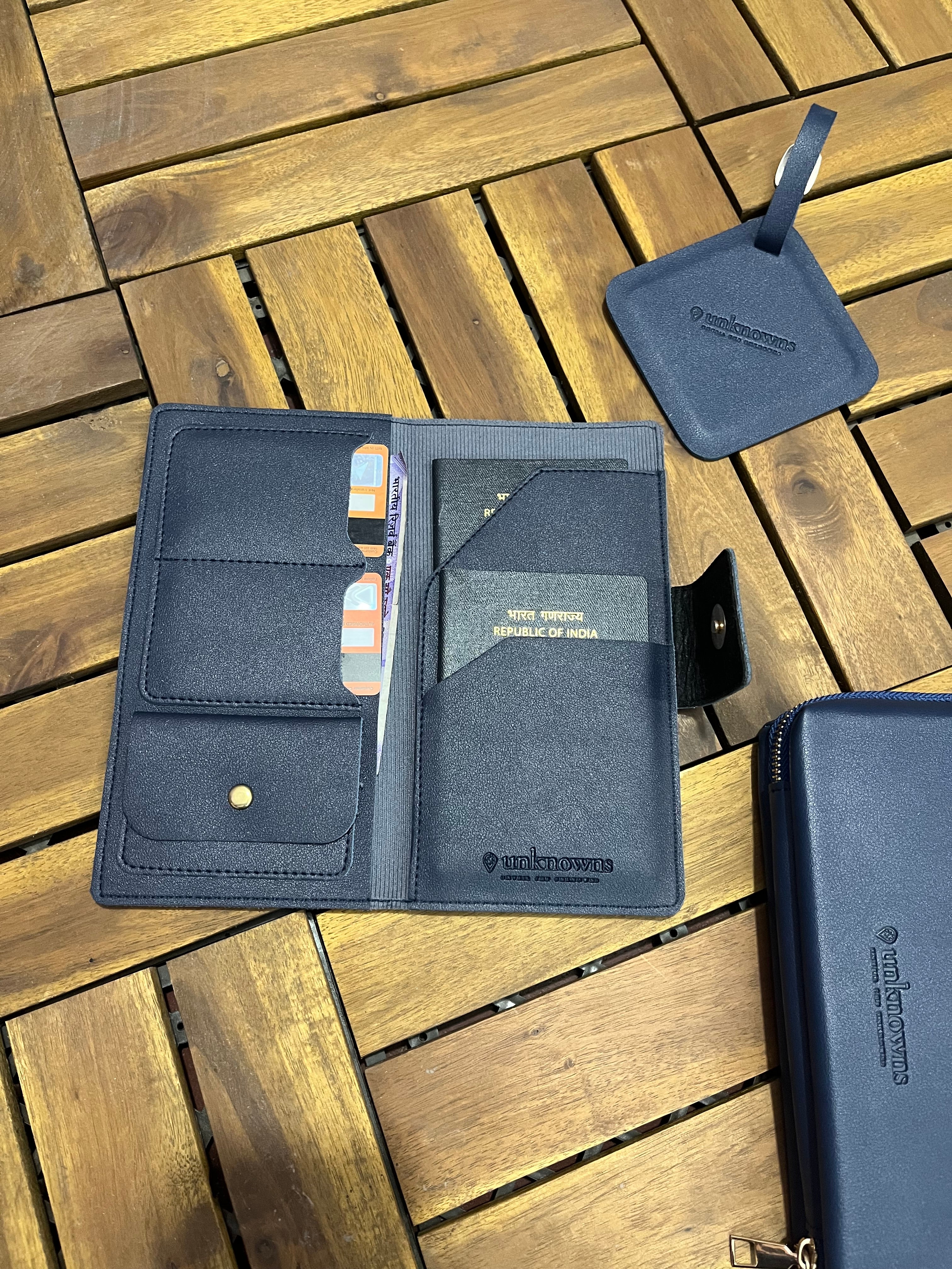 The Sovereign Travel Set