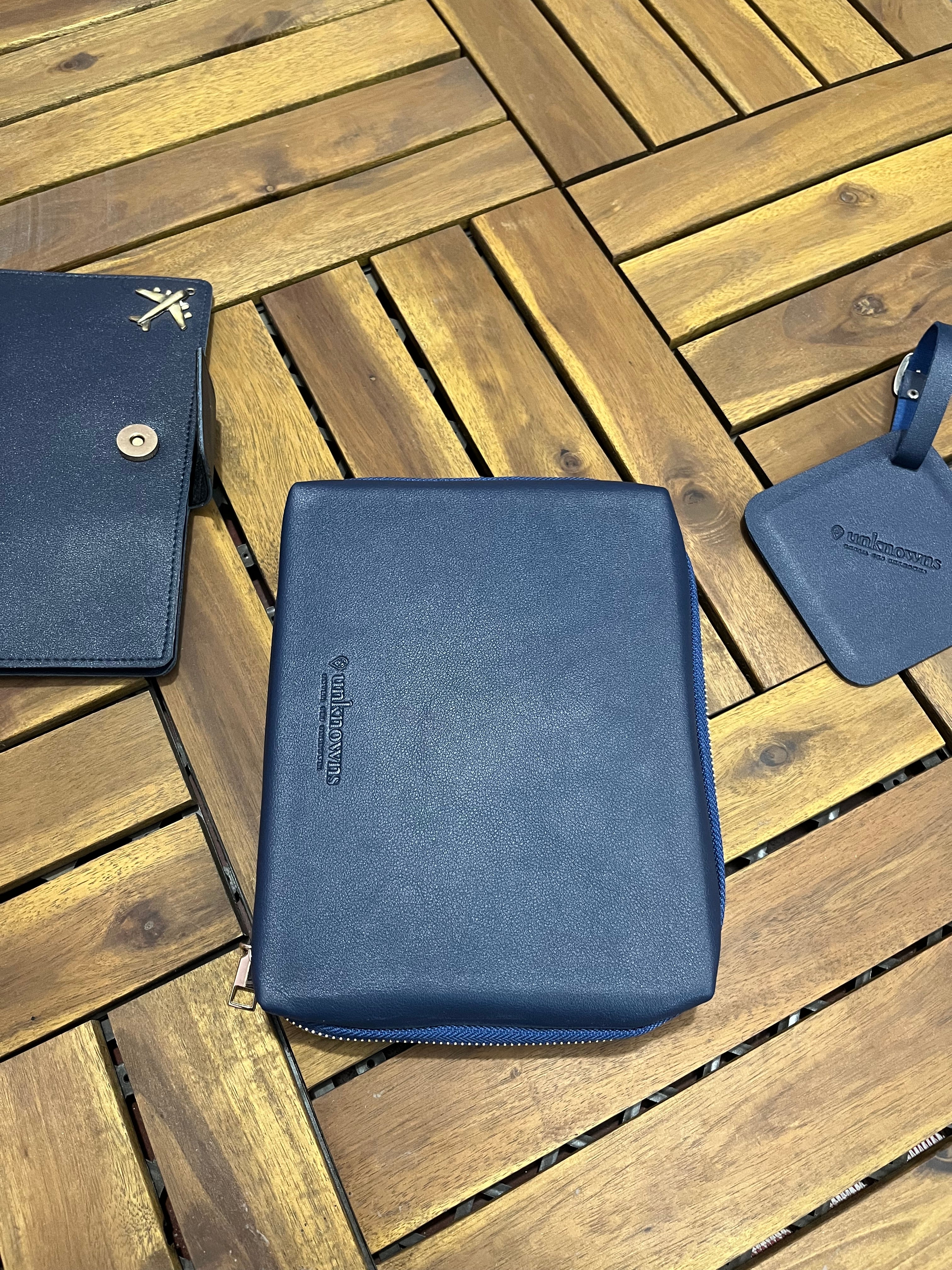 The Sovereign Travel Set